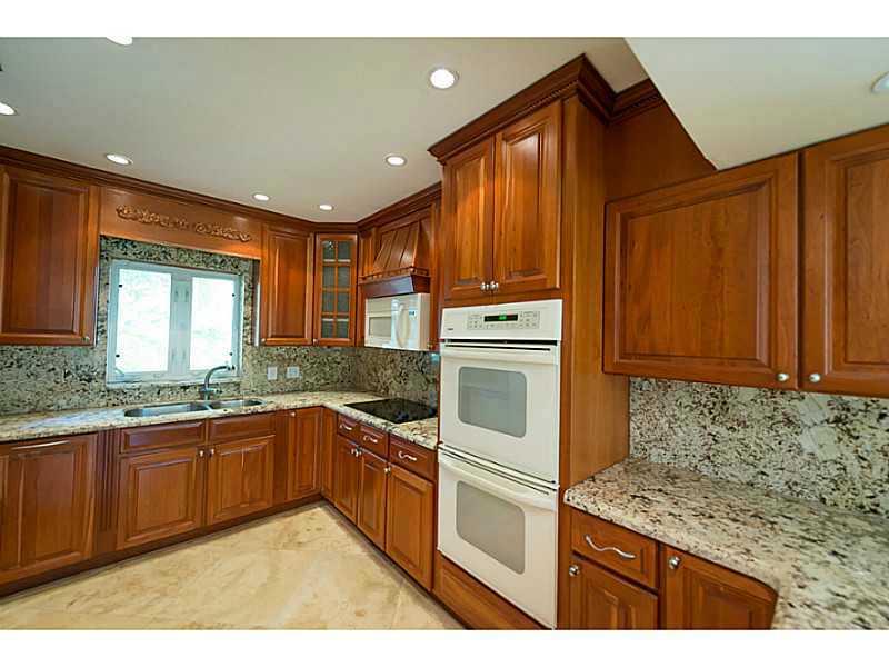 M SHORES BAY PK ESTS - Residential Lease