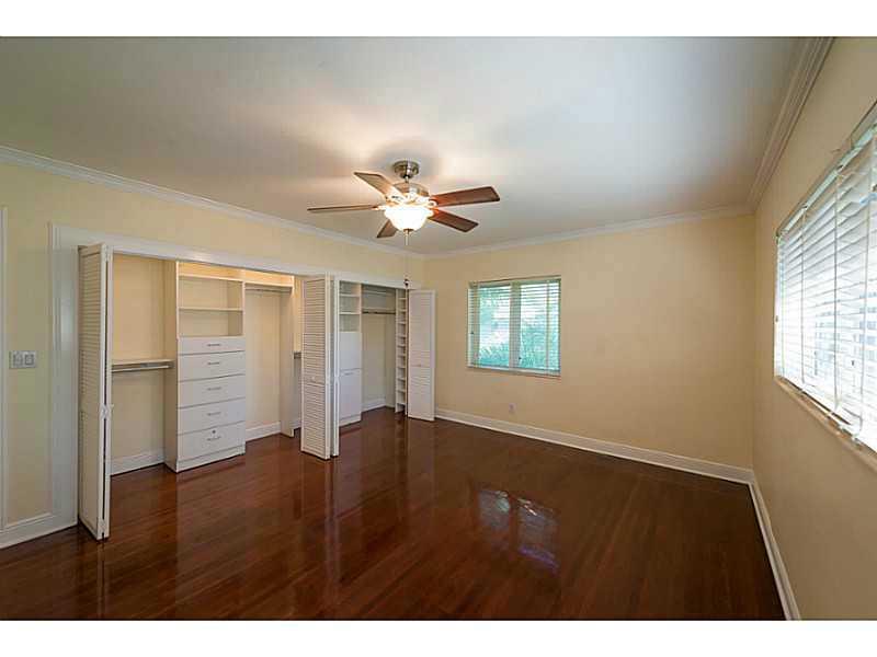 M SHORES BAY PK ESTS - Residential Lease