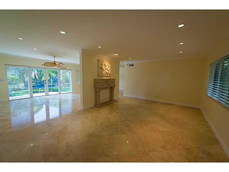 M SHORES BAY PK ESTS - Residential Lease