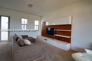 DOWNTOWN DORAL DUTCHER - Residential Lease