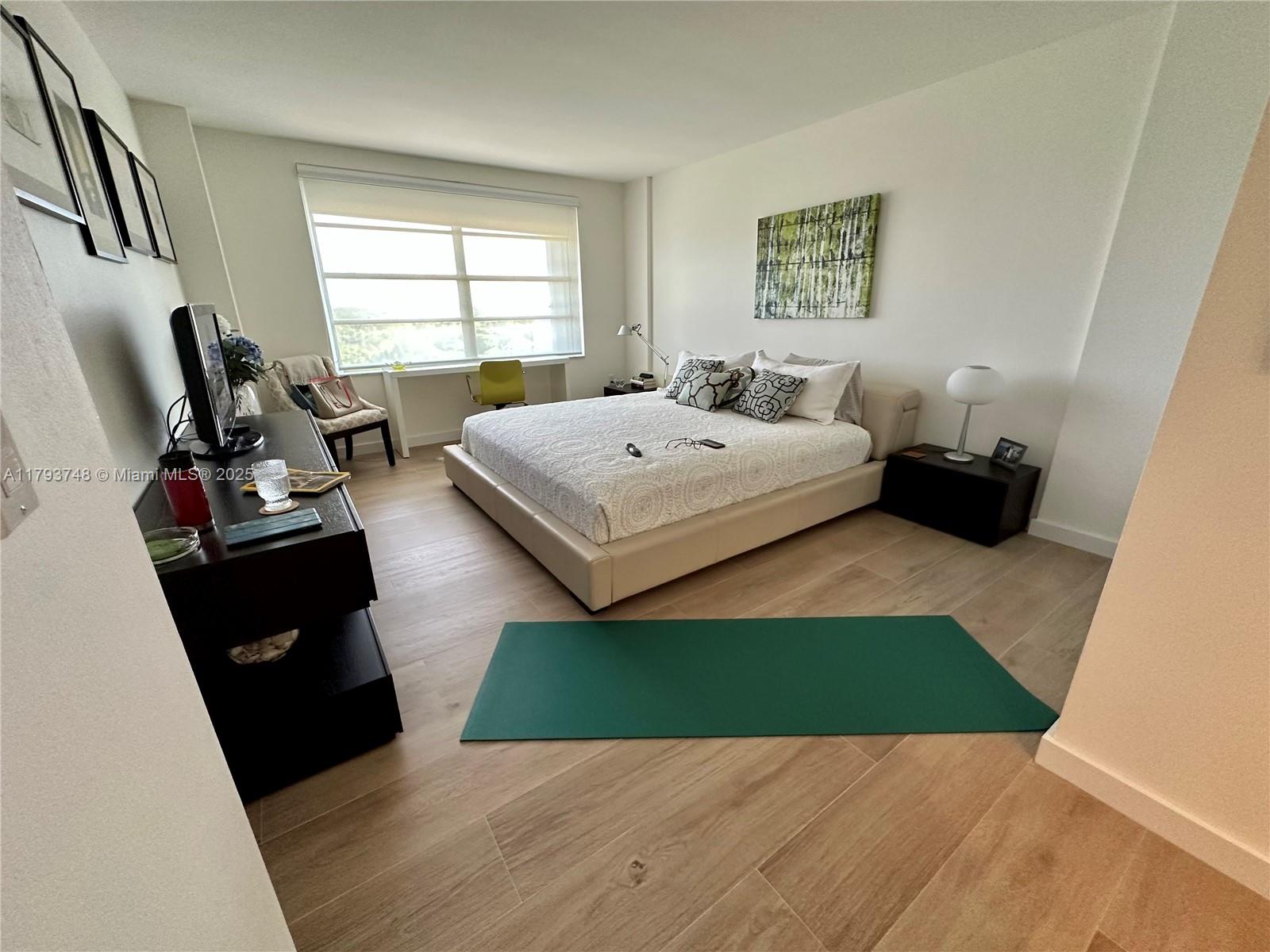 COMMODORE CLUB WEST CONDO - Residential Lease