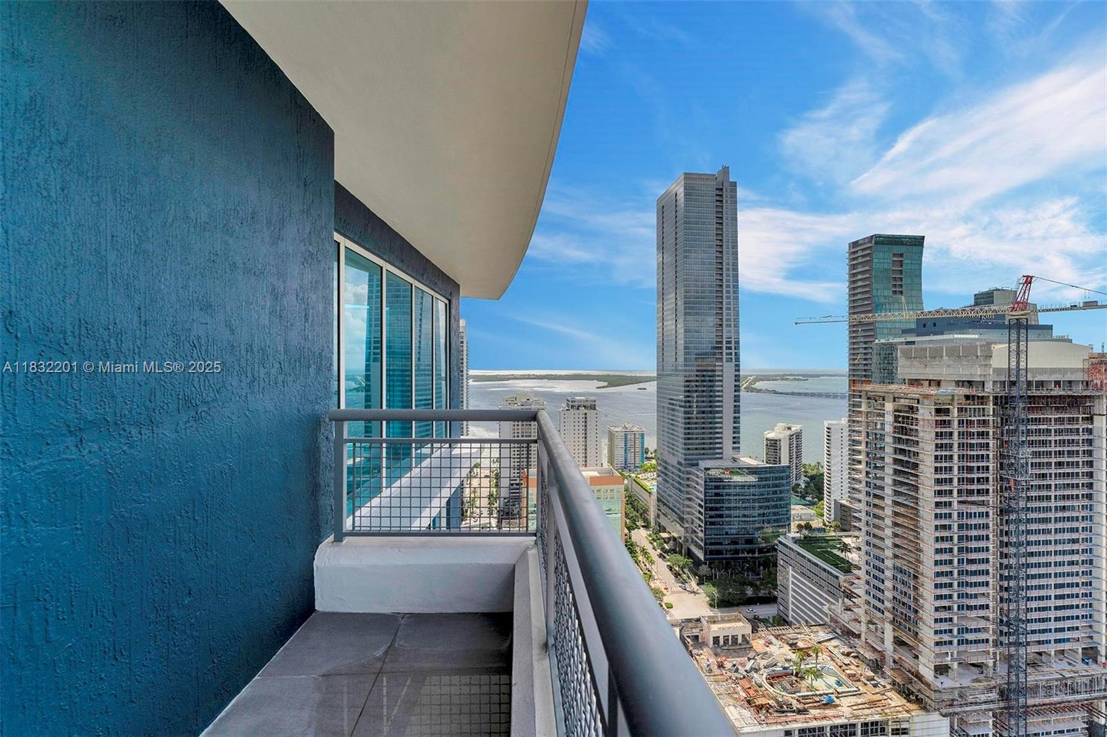 INFINITY AT BRICKELL COND - Residential