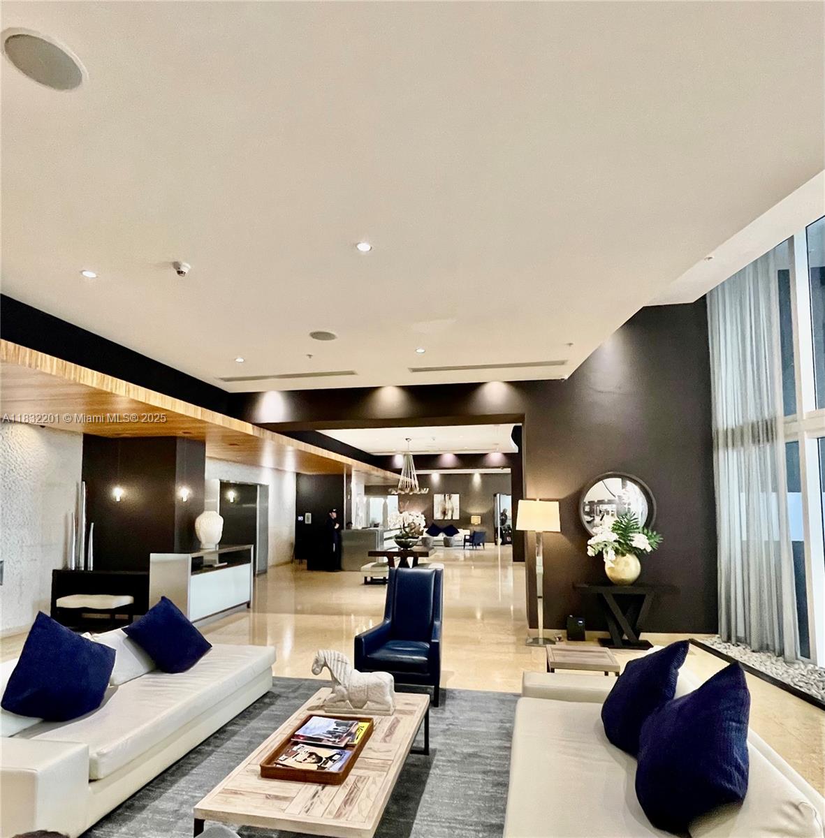 INFINITY AT BRICKELL COND - Residential