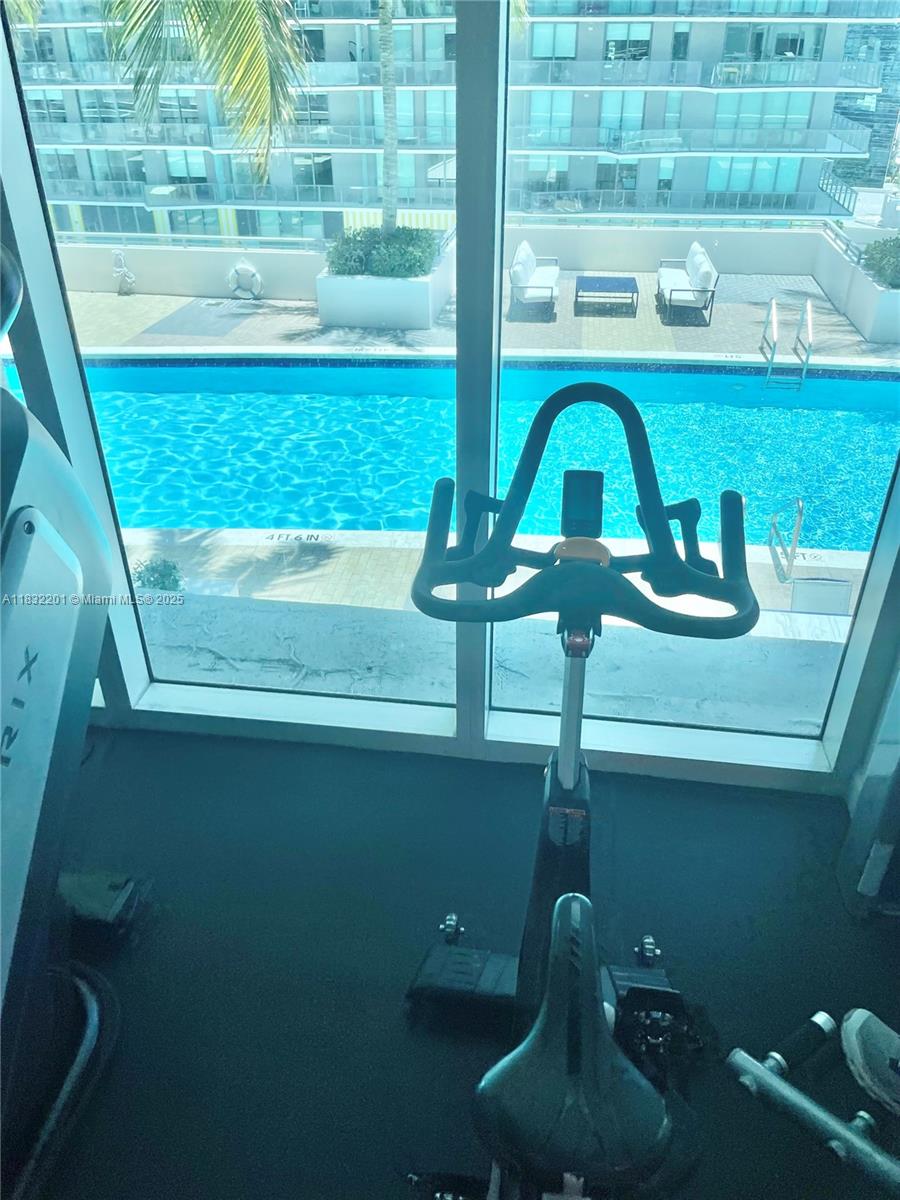 INFINITY AT BRICKELL COND - Residential