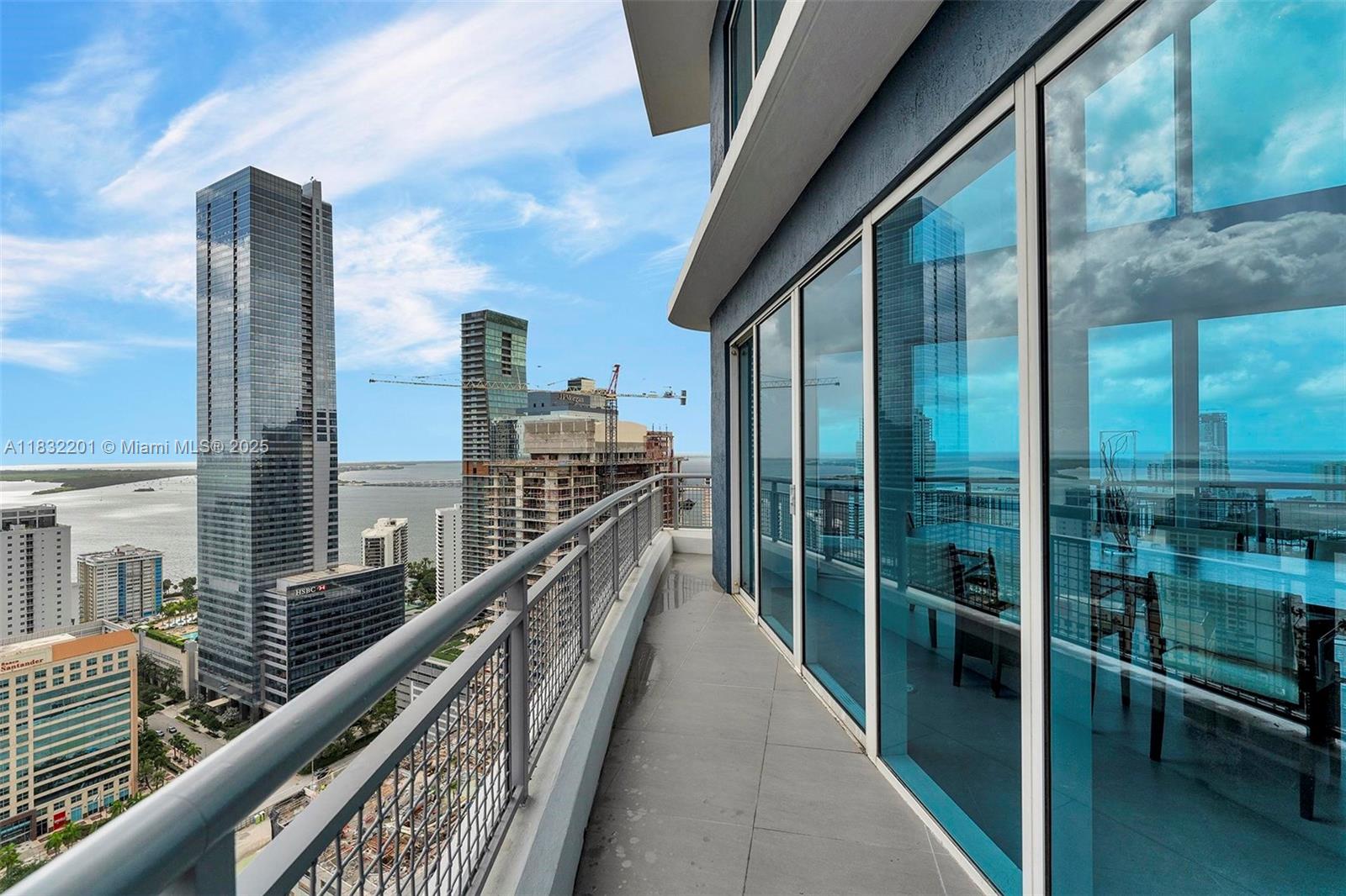 INFINITY AT BRICKELL COND - Residential