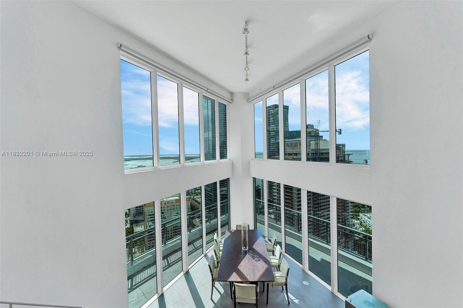 INFINITY AT BRICKELL COND - Residential