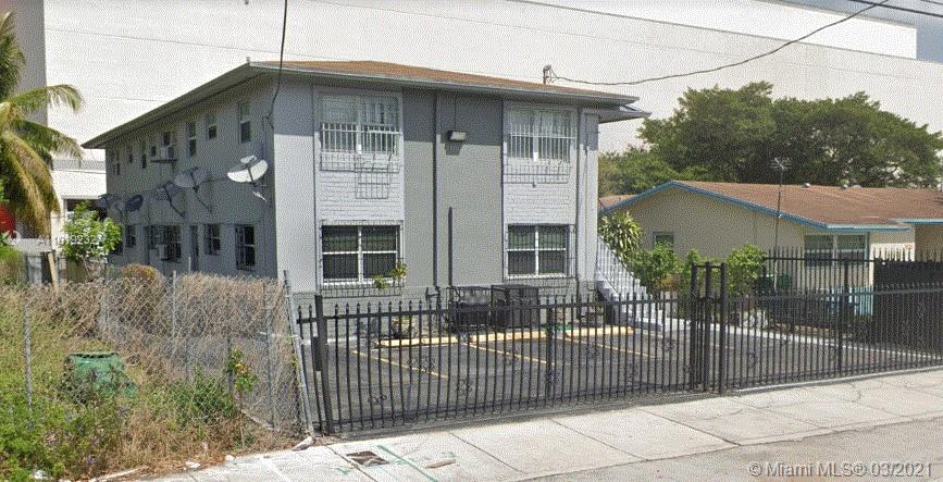 One bedroom apartment (Wynwood Norte), quiet neighborhood and close to Mid Town, Design District and Wynwood. First, Last and Security Deposit. Tenant pays for electricity. Water is included. There will be an extra fee for background check and credit report, not to exceed $50.00