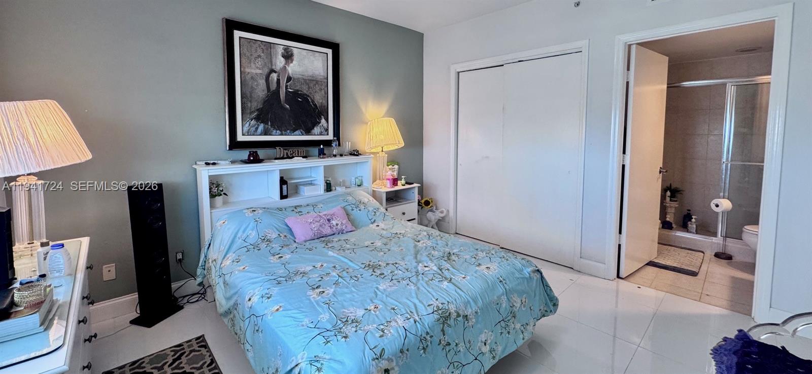 THE OAKS I CONDO - Residential