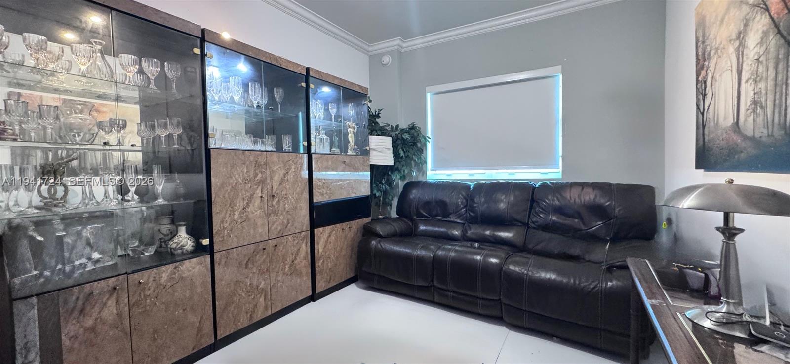 THE OAKS I CONDO - Residential