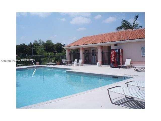 SPACIOUS 2 BEDROOM 1 BATHROOM CONDO AT CORAL KEY CONDO, PRESTIGIOUS COMMUNITY WITH PLENTY OF
AMENITIES, GREAT LOCATION, NEAR GOOD SCHOOLS, RESTAURANTS, PARKS AND MORE. MINIMUM 620 CREDIT
SCORE REQUIRED.