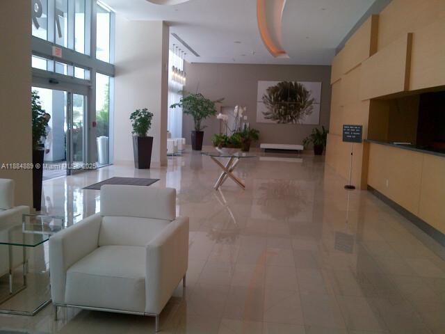 THE AXIS ON BRICKELL II C - Residential Lease