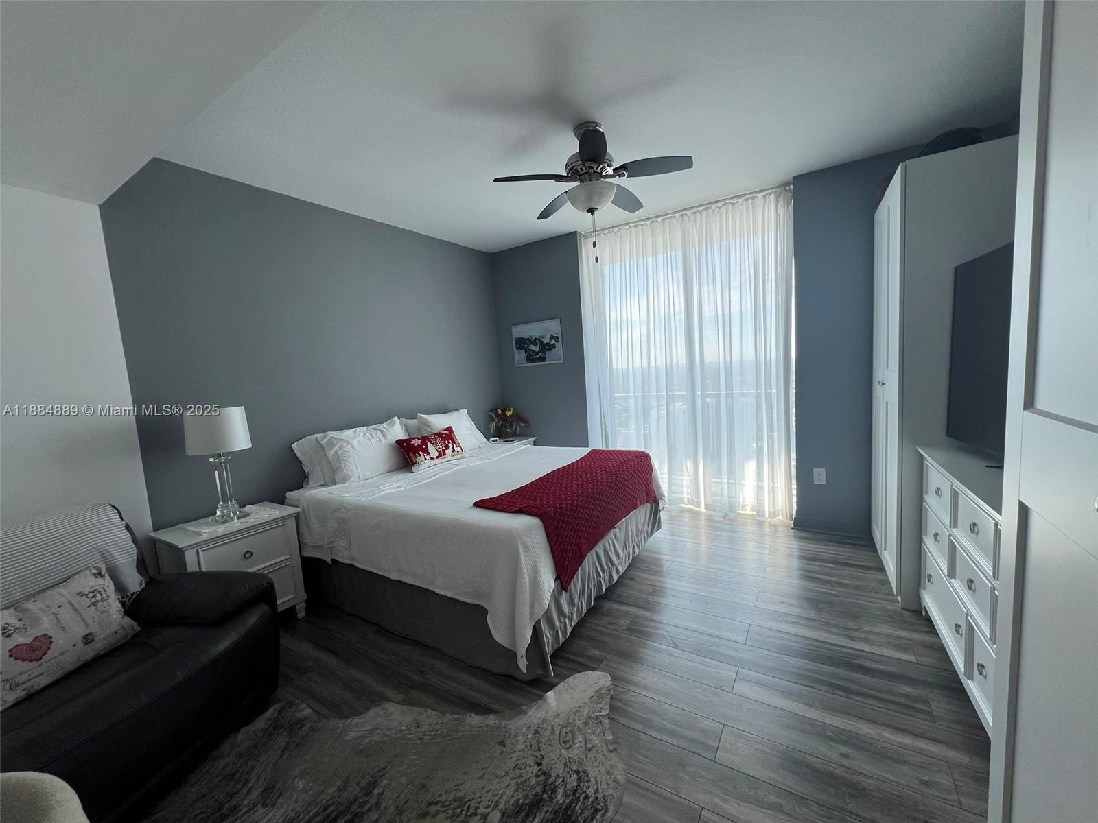 THE AXIS ON BRICKELL II C - Residential Lease