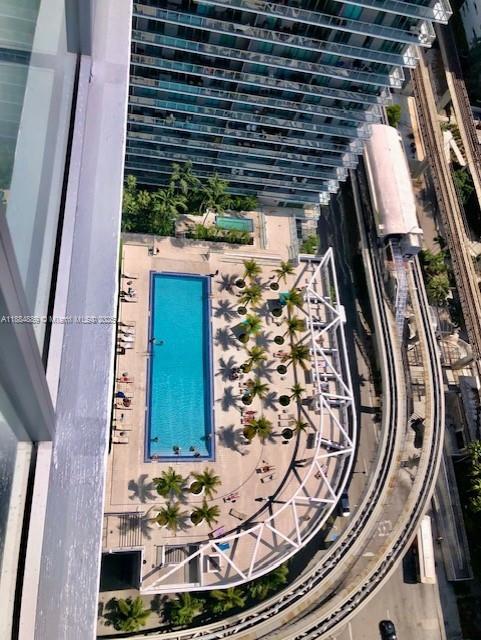 THE AXIS ON BRICKELL II C - Residential Lease