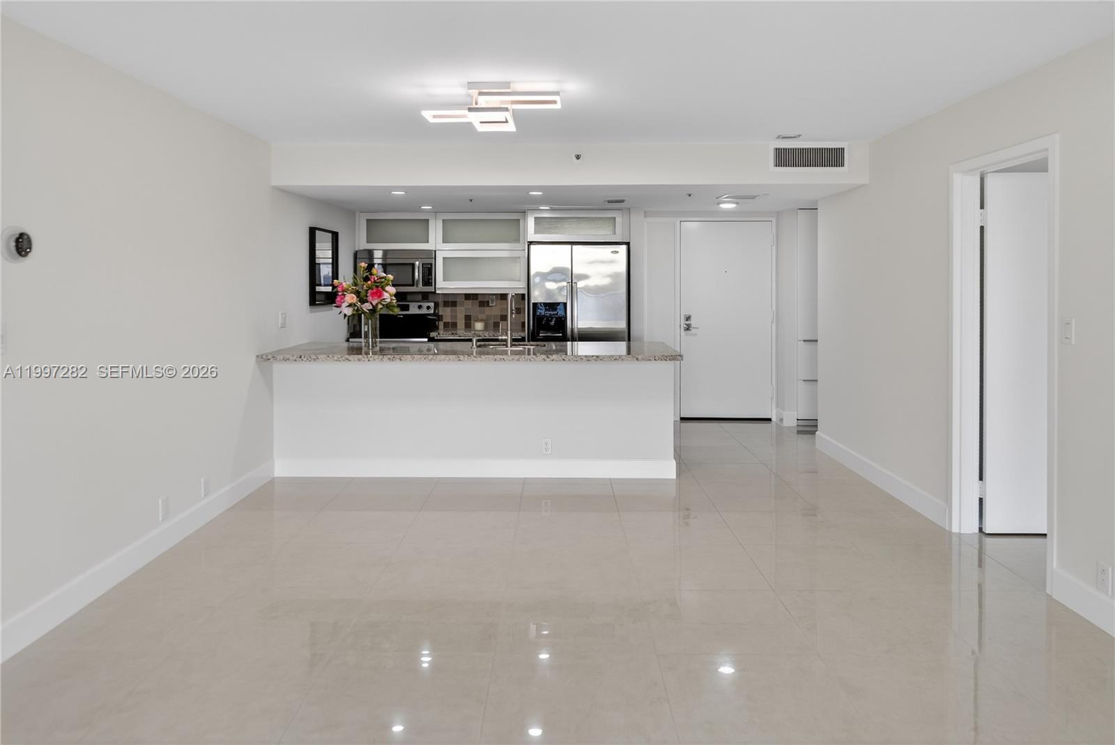 THE GRANDVIEW PALACE COND - Residential