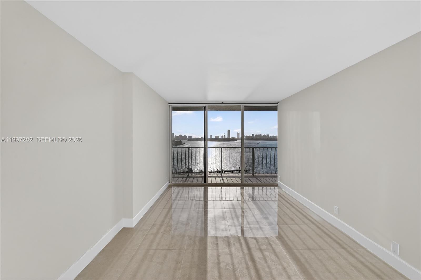 THE GRANDVIEW PALACE COND - Residential