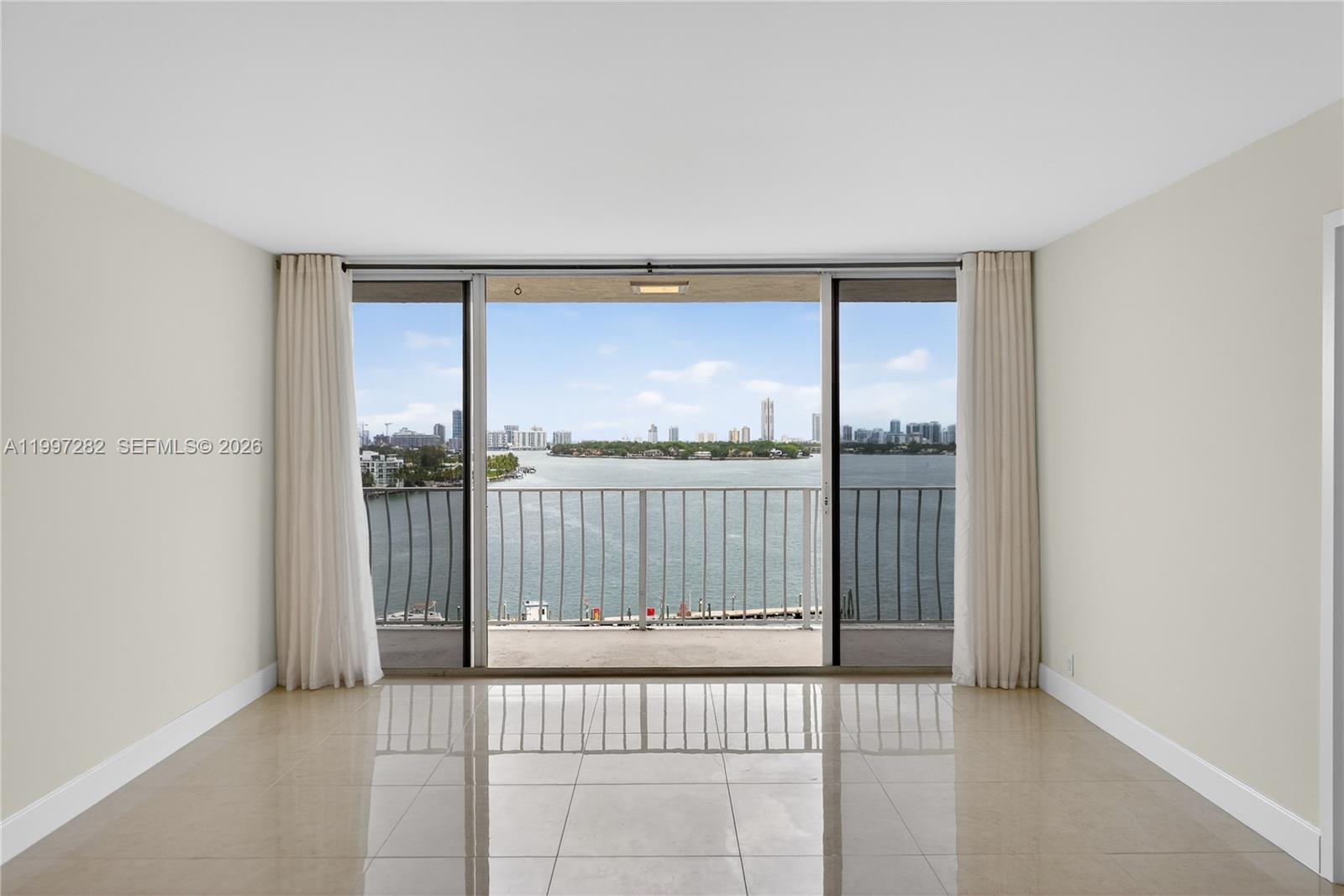 THE GRANDVIEW PALACE COND - Residential