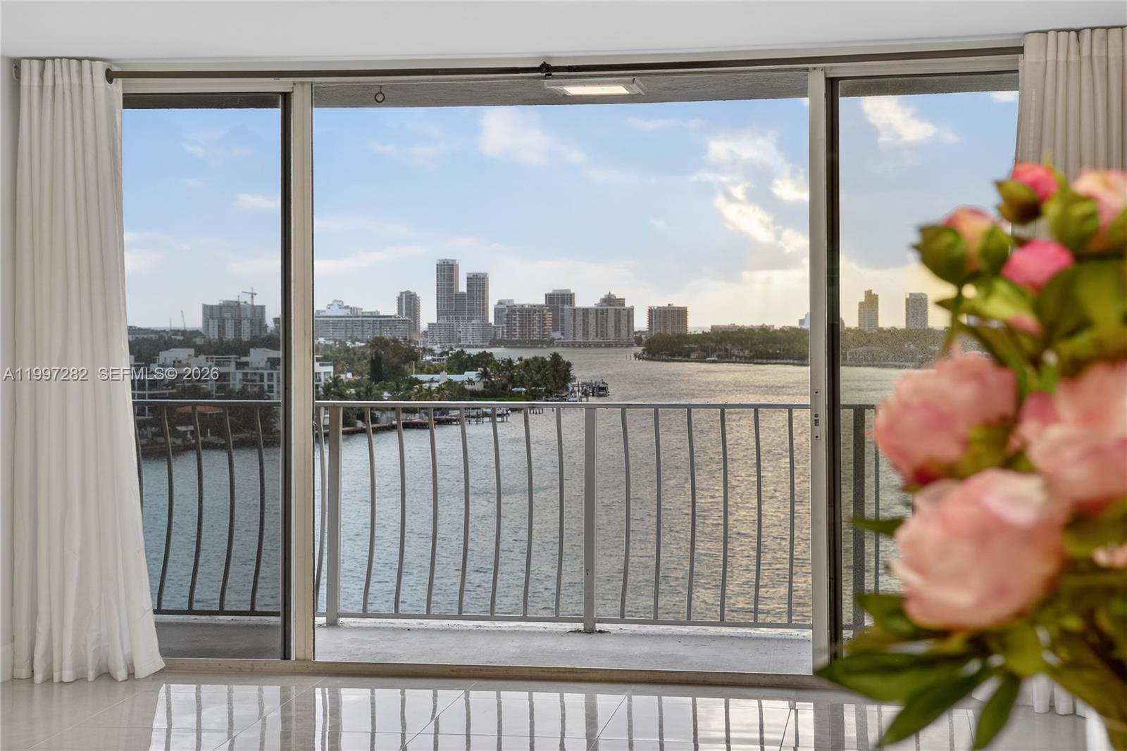 THE GRANDVIEW PALACE COND - Residential