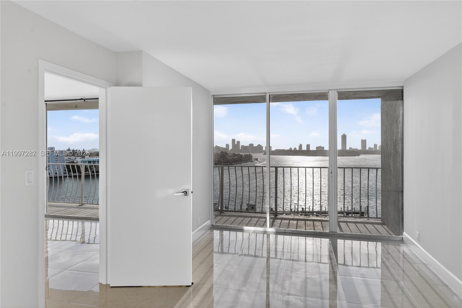 THE GRANDVIEW PALACE COND - Residential