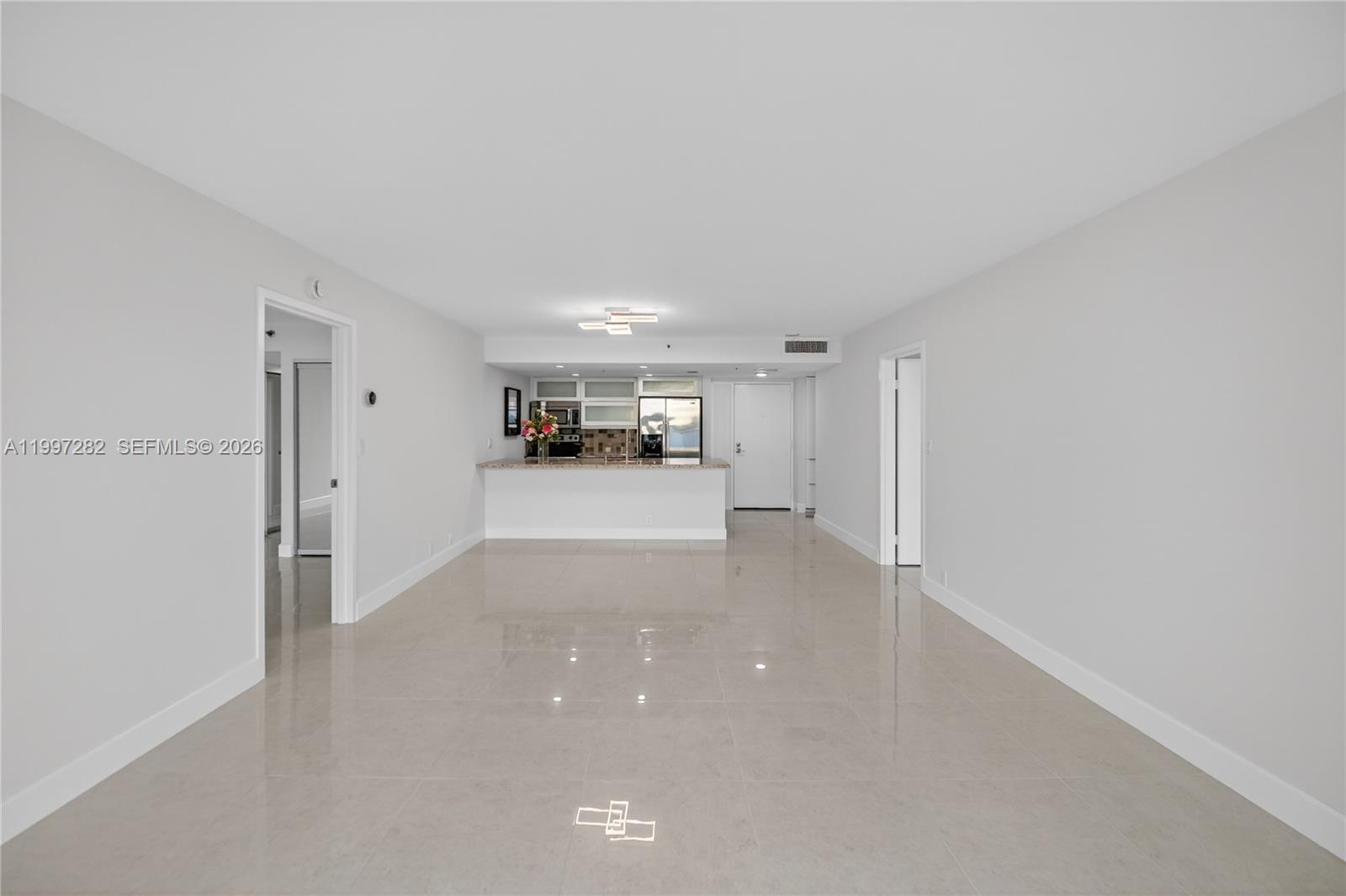 THE GRANDVIEW PALACE COND - Residential