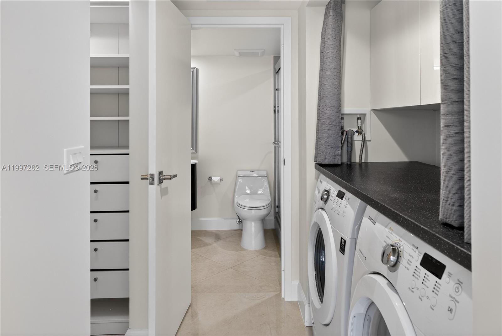 THE GRANDVIEW PALACE COND - Residential