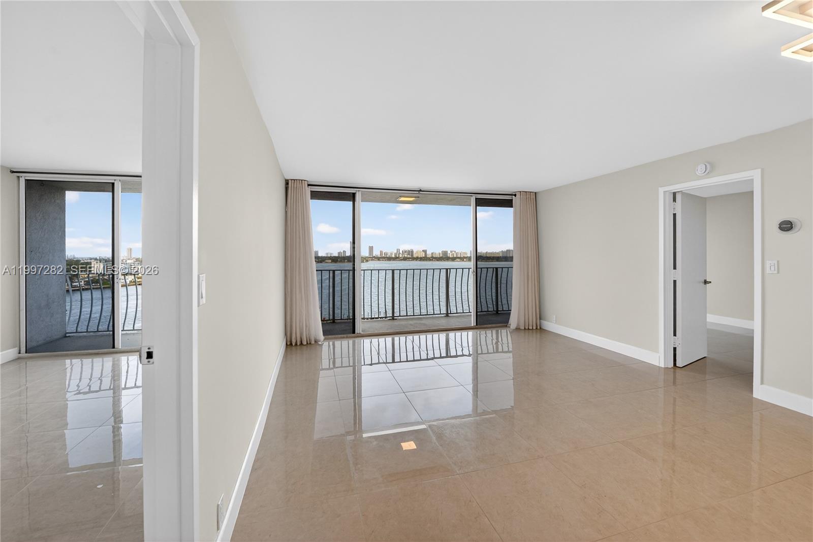 THE GRANDVIEW PALACE COND - Residential