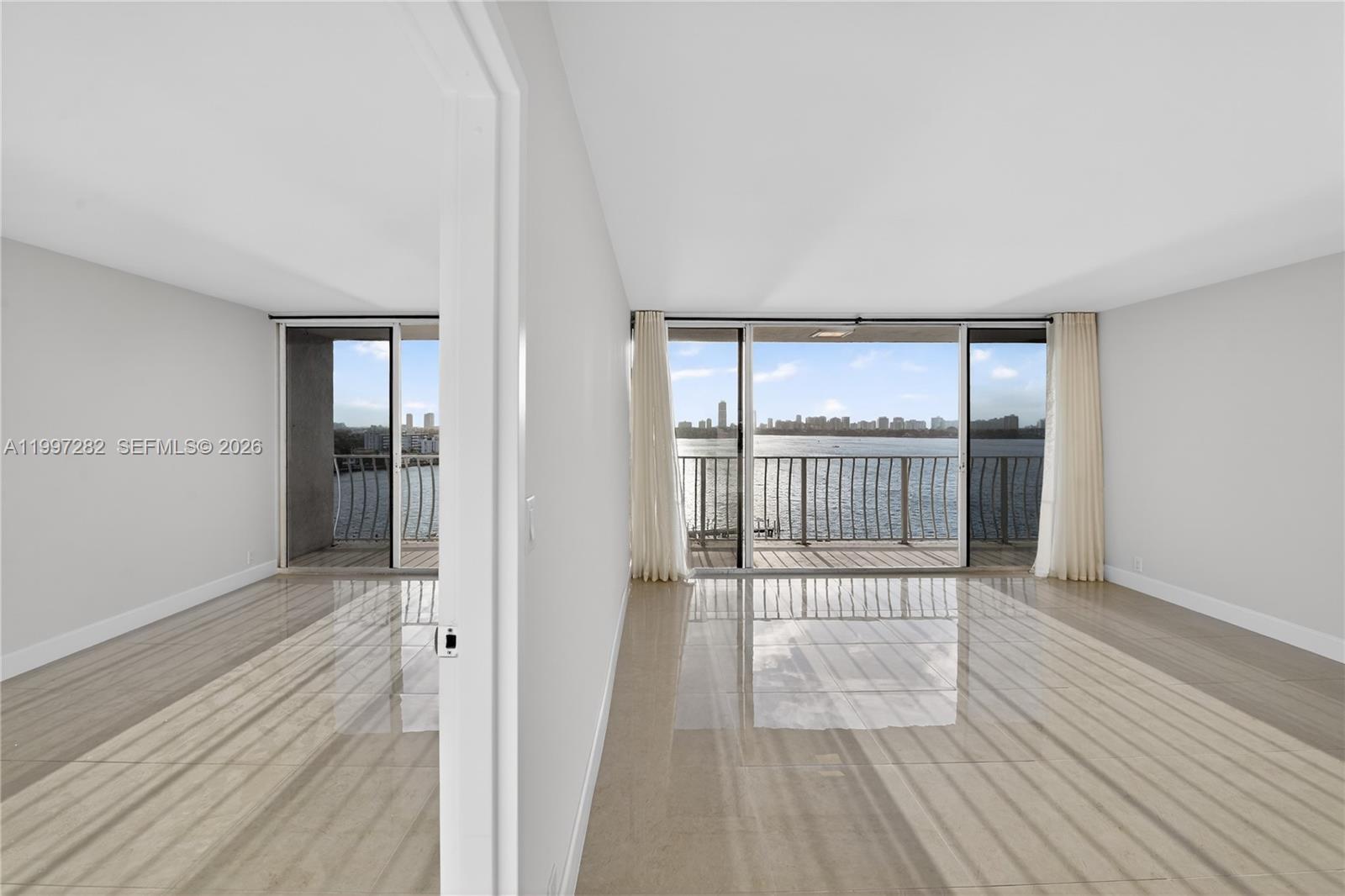 THE GRANDVIEW PALACE COND - Residential