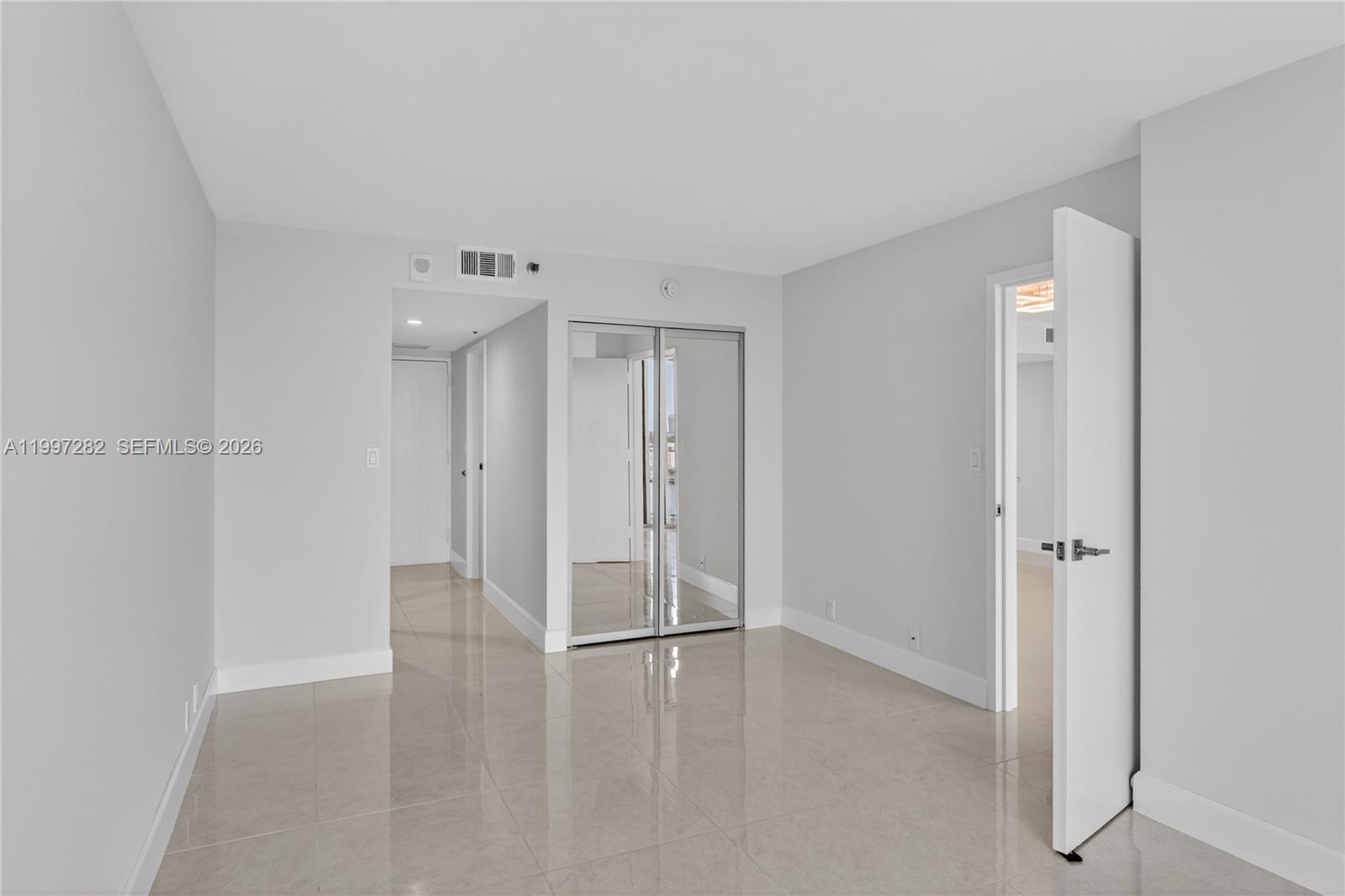 THE GRANDVIEW PALACE COND - Residential