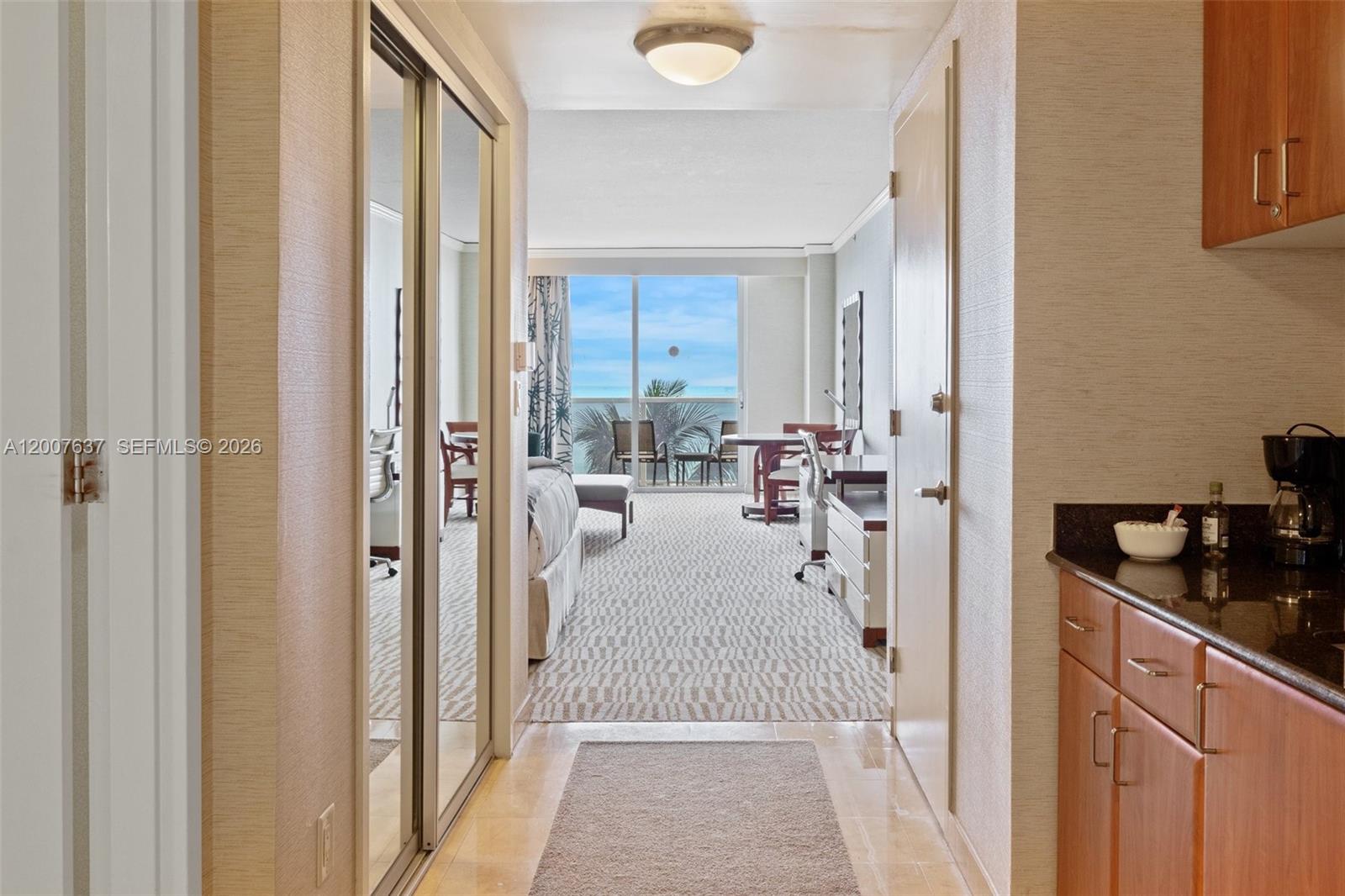 TRUMP INTERNATIONAL SONES - Residential