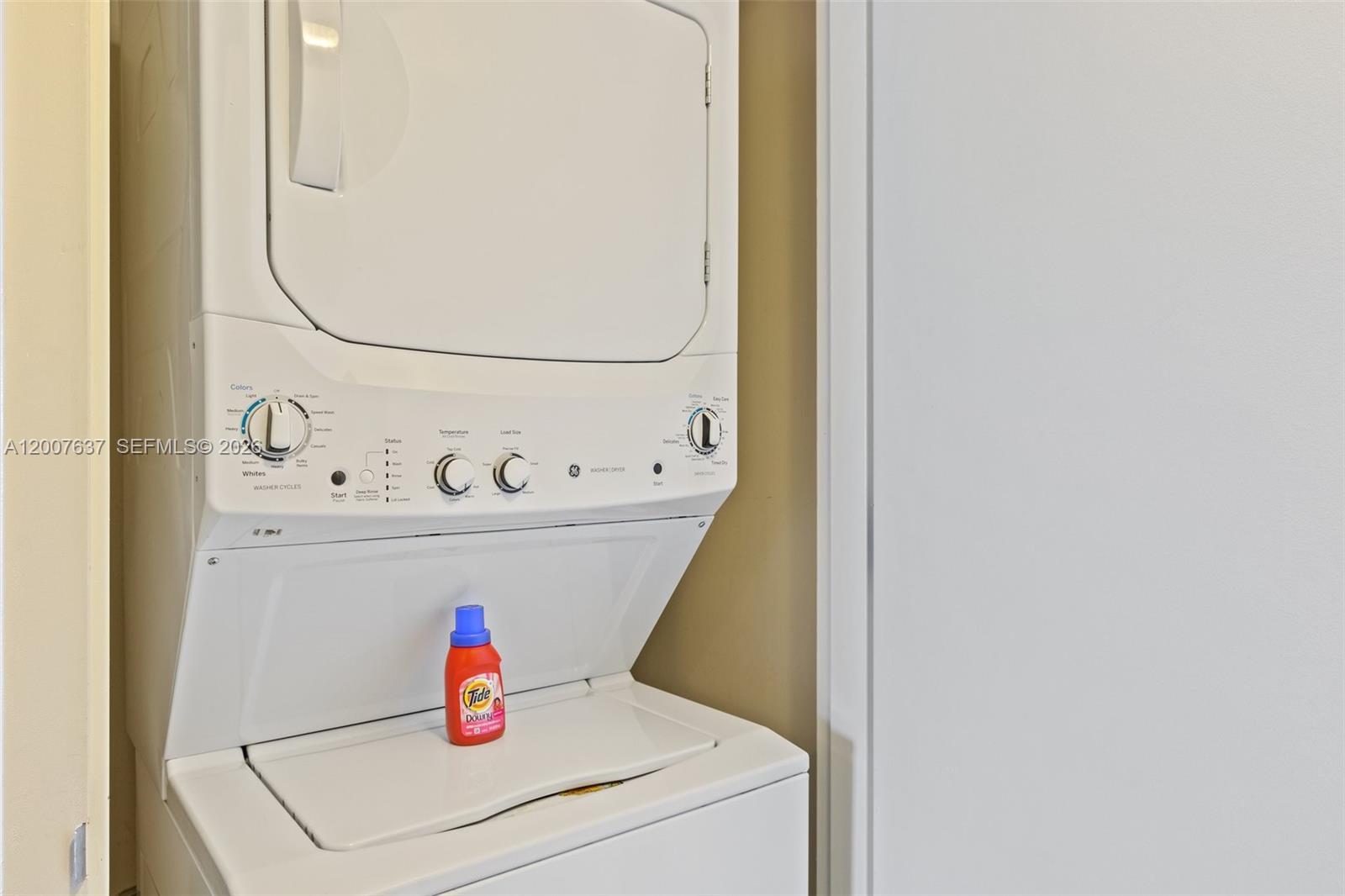 TRUMP INTERNATIONAL SONES - Residential