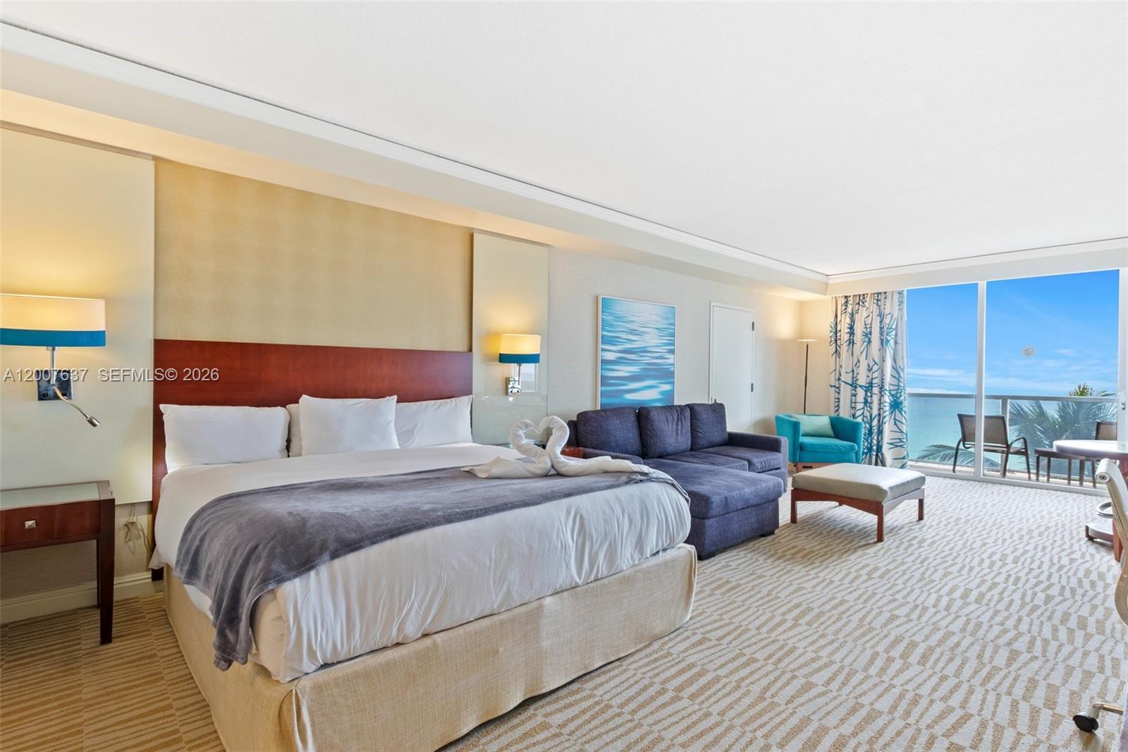 TRUMP INTERNATIONAL SONES - Residential