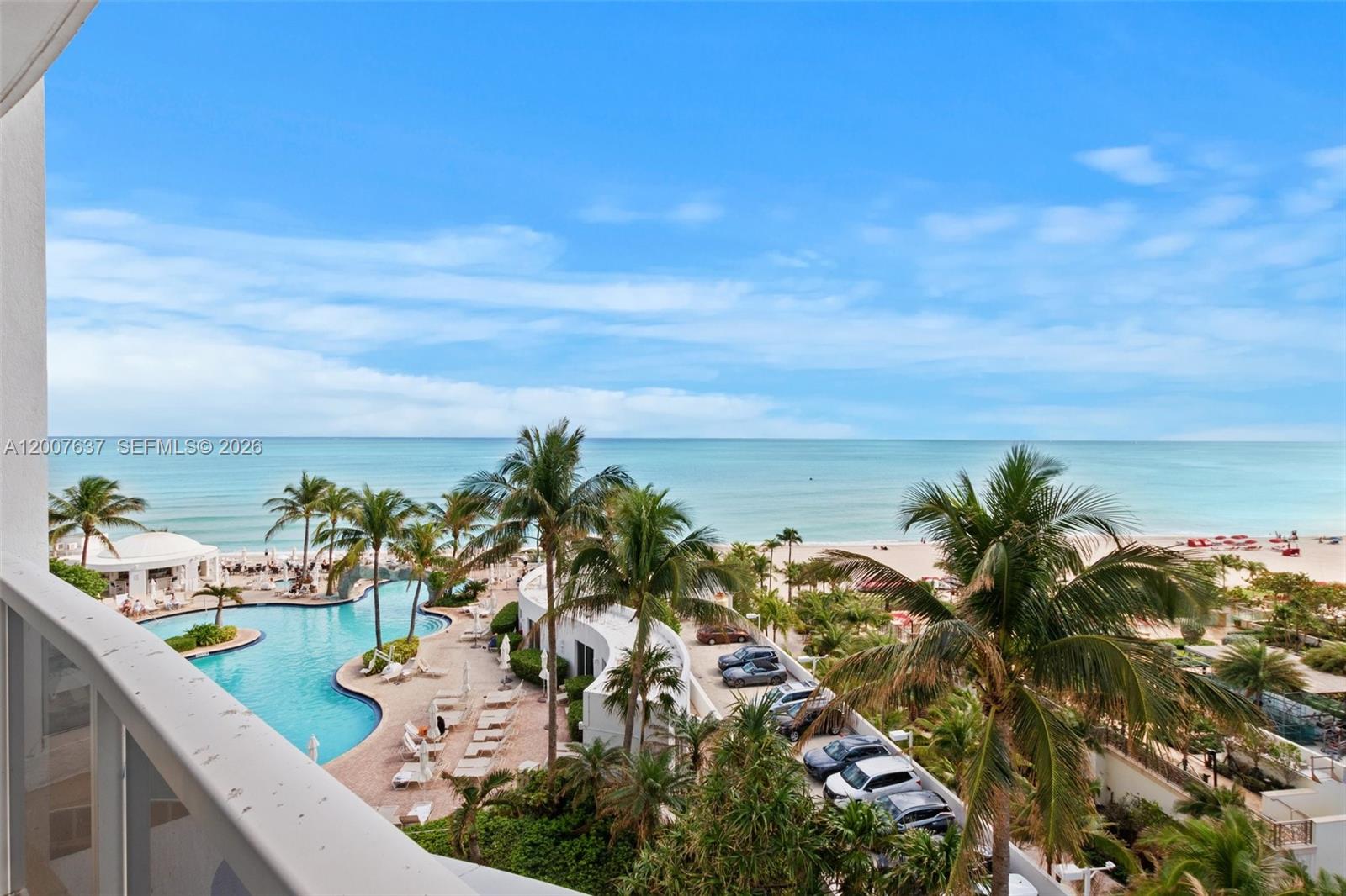 TRUMP INTERNATIONAL SONES - Residential