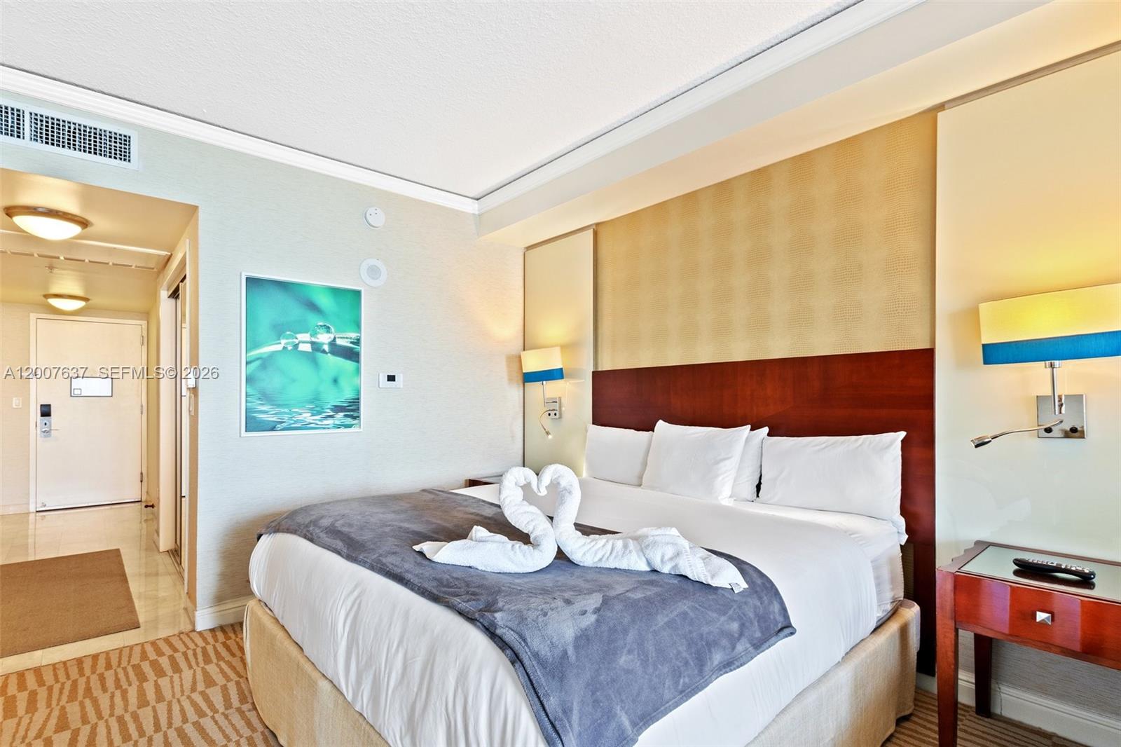 TRUMP INTERNATIONAL SONES - Residential