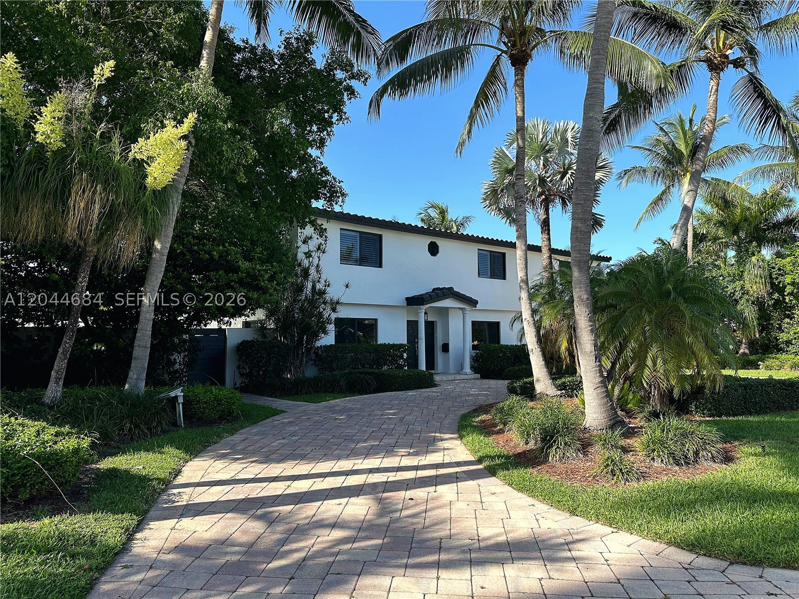Photo 1 of 75 — 2445 SE 8th St, Pompano Beach, FL 33062