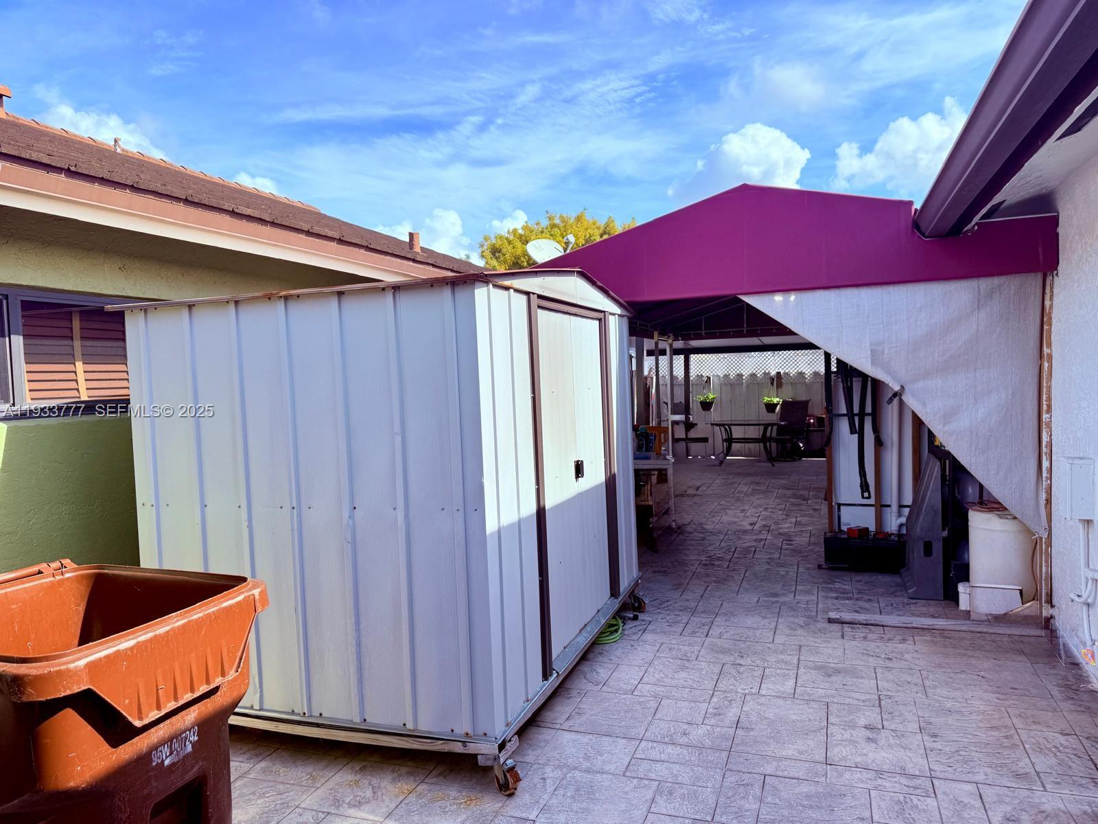 EL PRADO COUNTRY CLUB 5TH - Residential