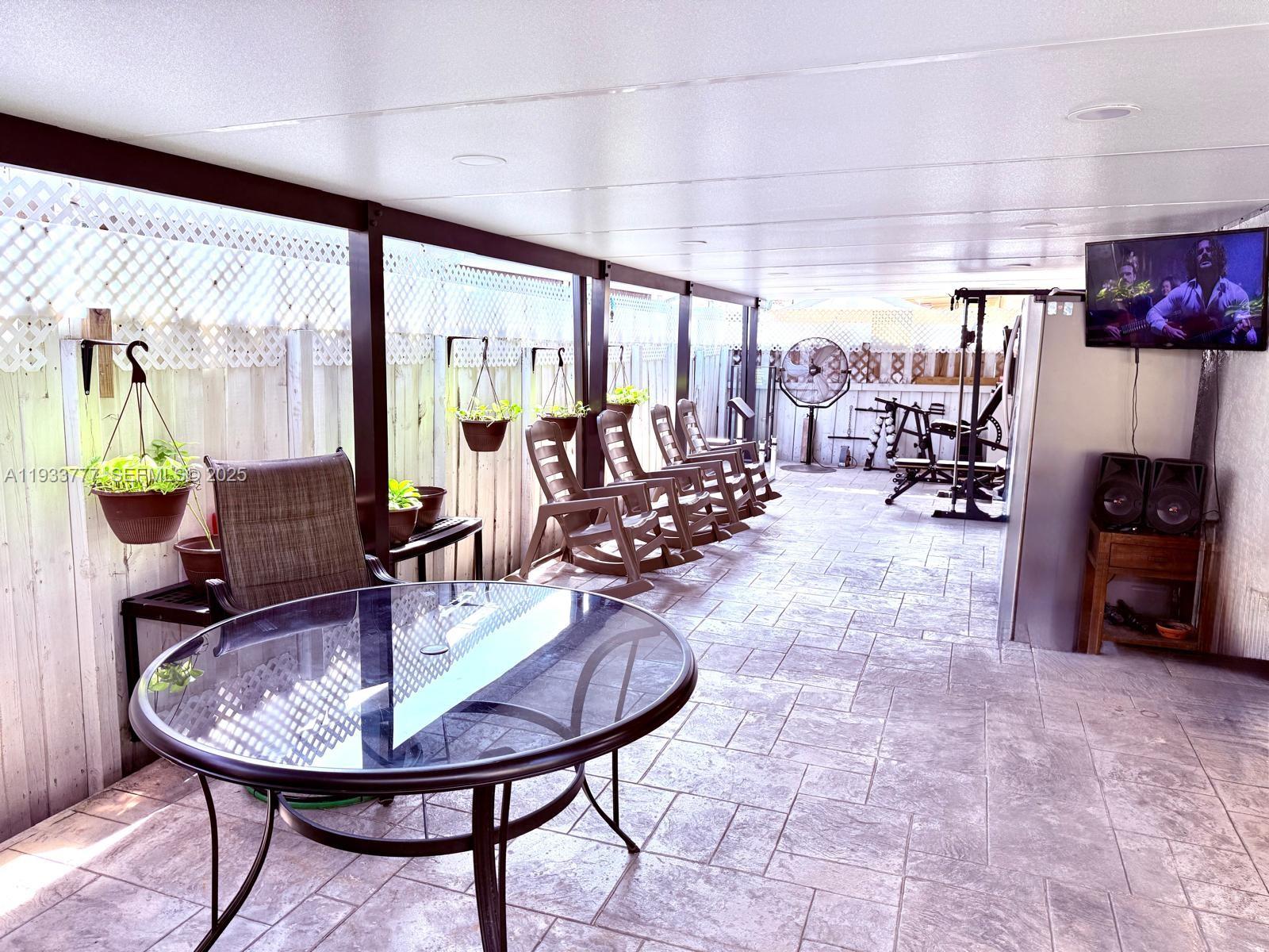 EL PRADO COUNTRY CLUB 5TH - Residential