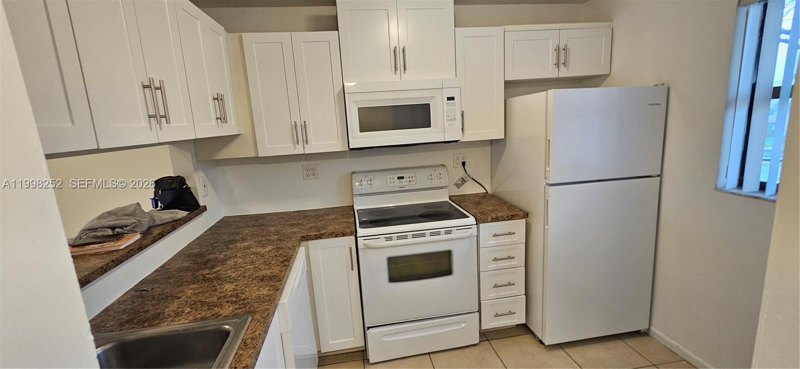 MIRAMAR CLUB CONDOMINIUM - Residential Lease