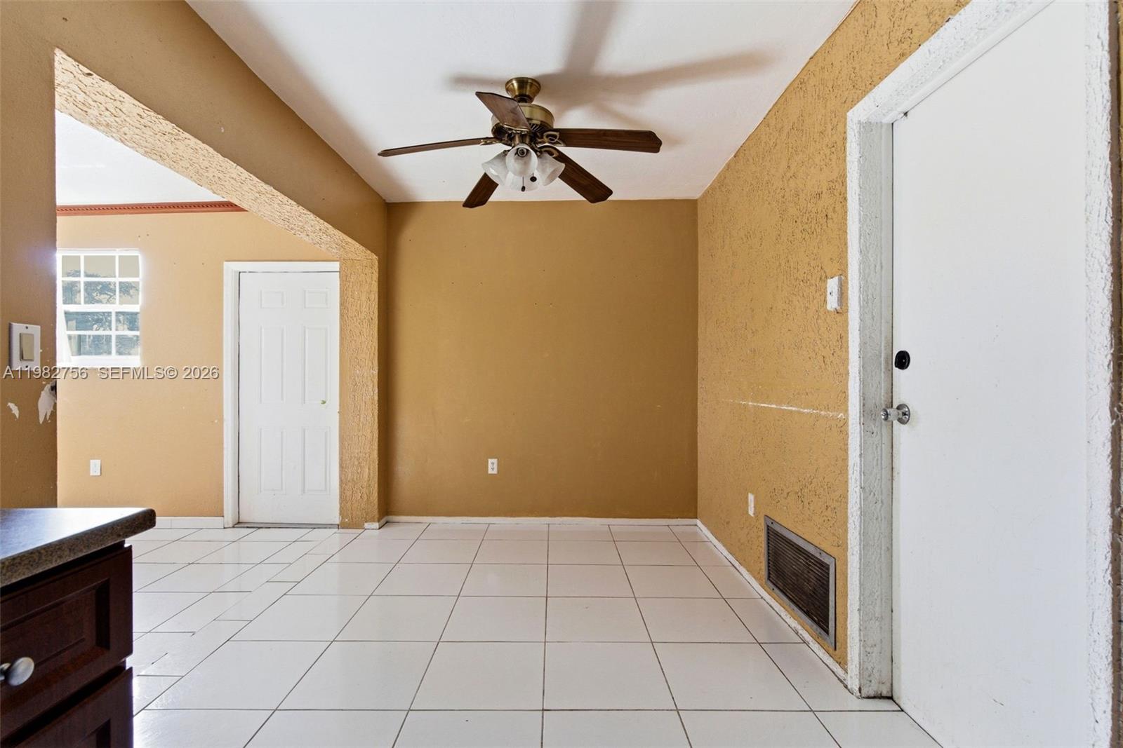 SUNRISE GOLF VILLAGE SEC - Residential