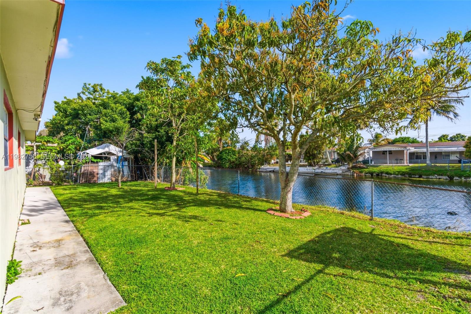 SUNRISE GOLF VILLAGE SEC - Residential