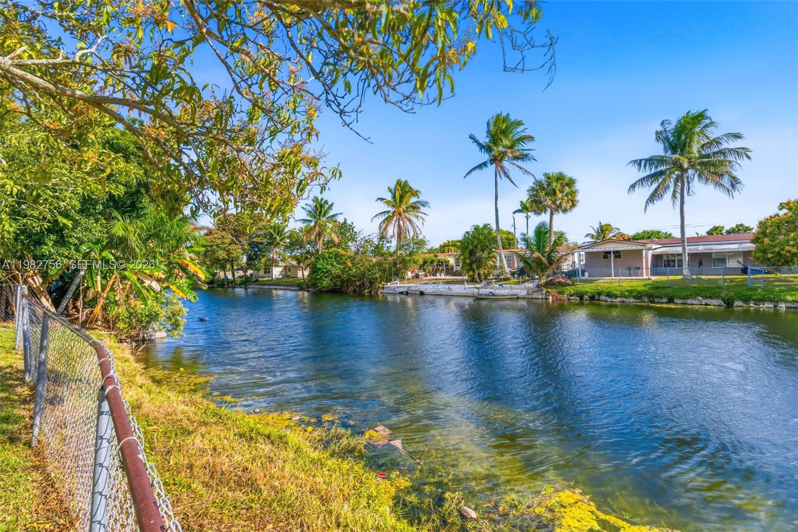 SUNRISE GOLF VILLAGE SEC - Residential