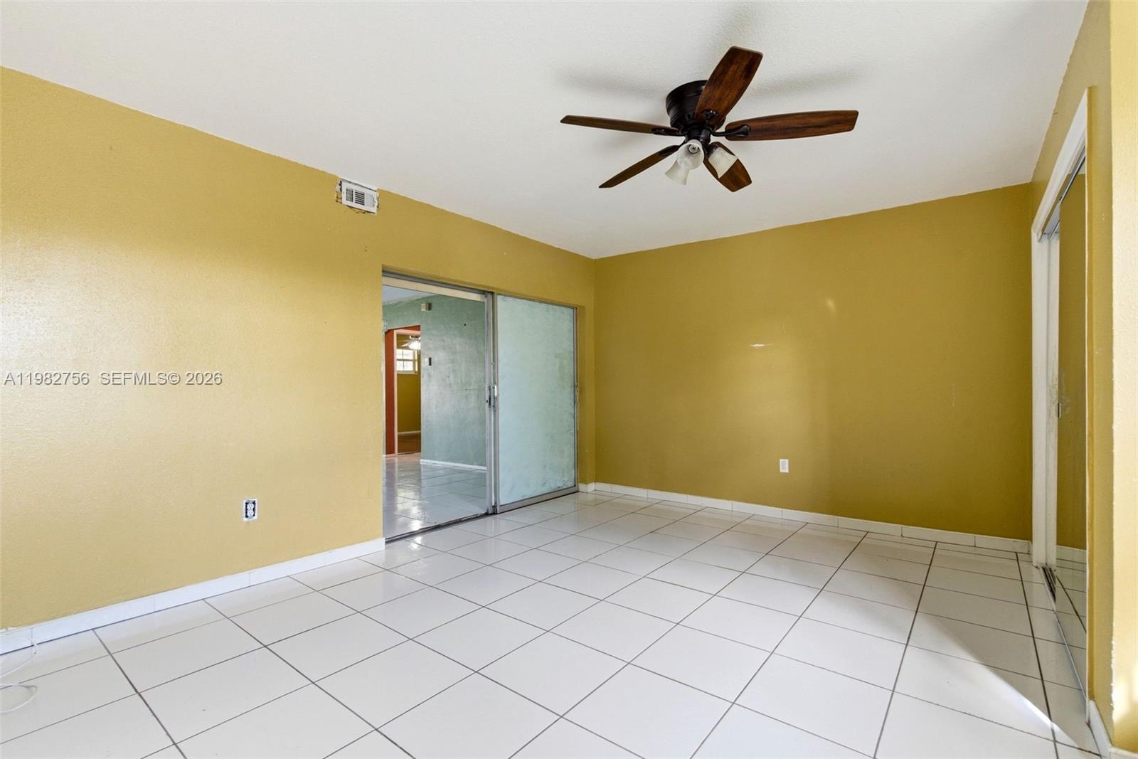 SUNRISE GOLF VILLAGE SEC - Residential