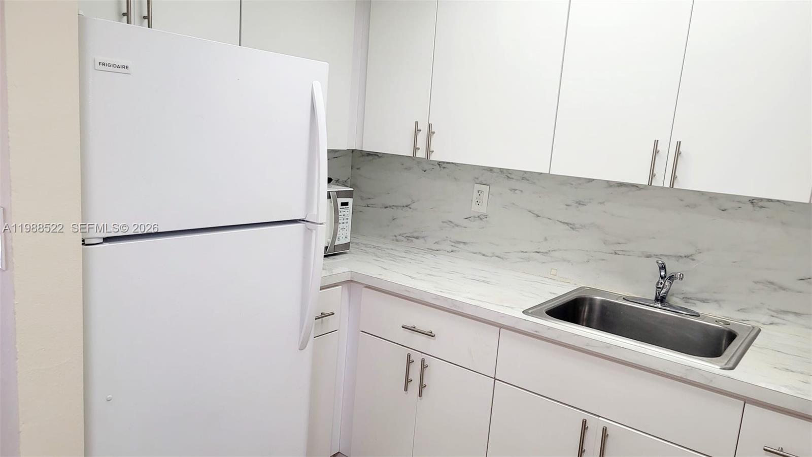 WESTLAND VILLAGE CONDO II - Residential Lease