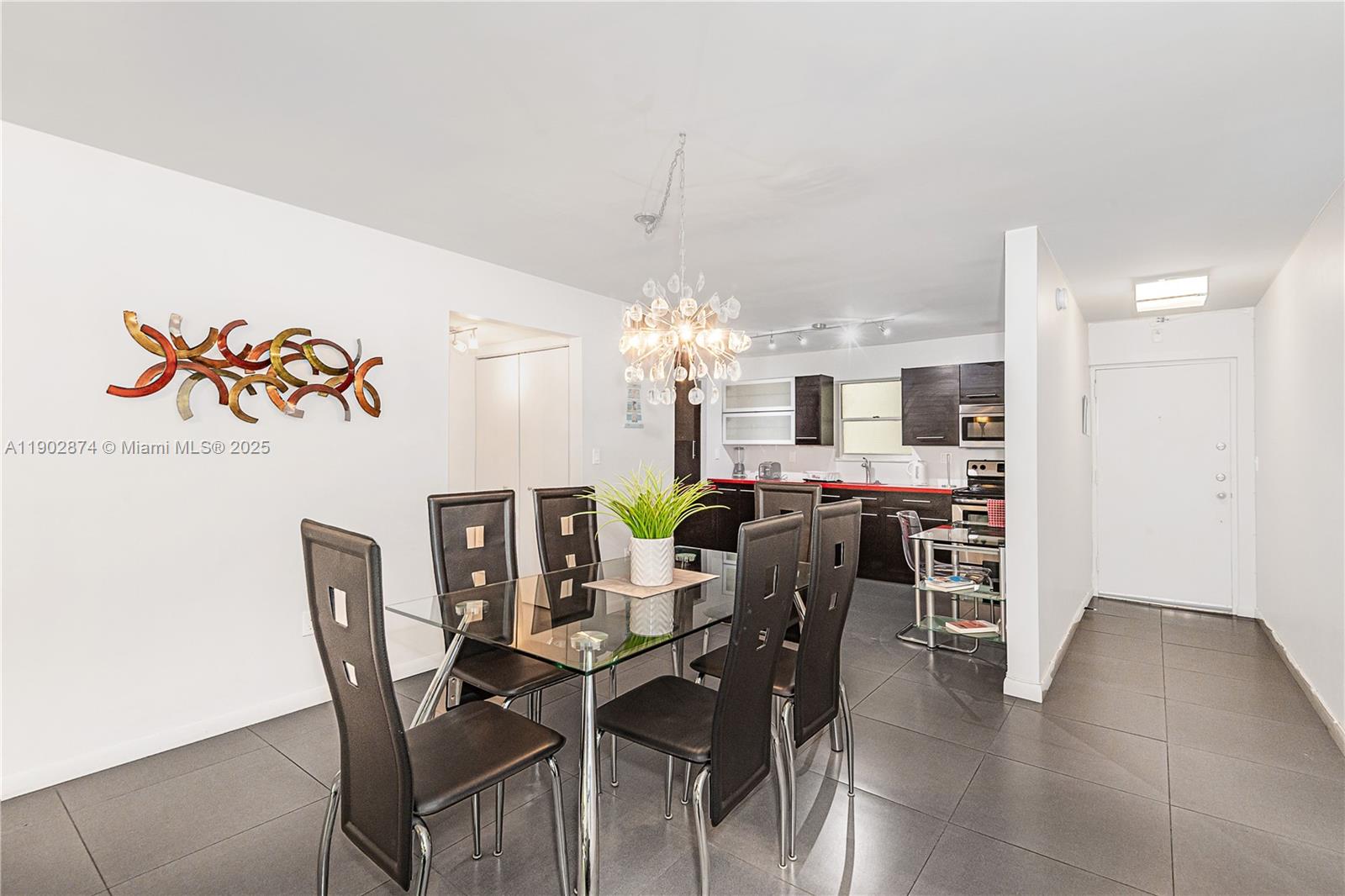 LE CARTIER CONDO - Residential Lease