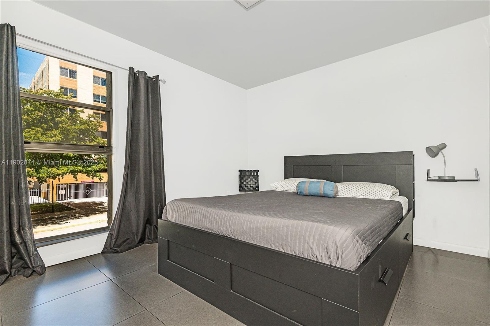 LE CARTIER CONDO - Residential Lease