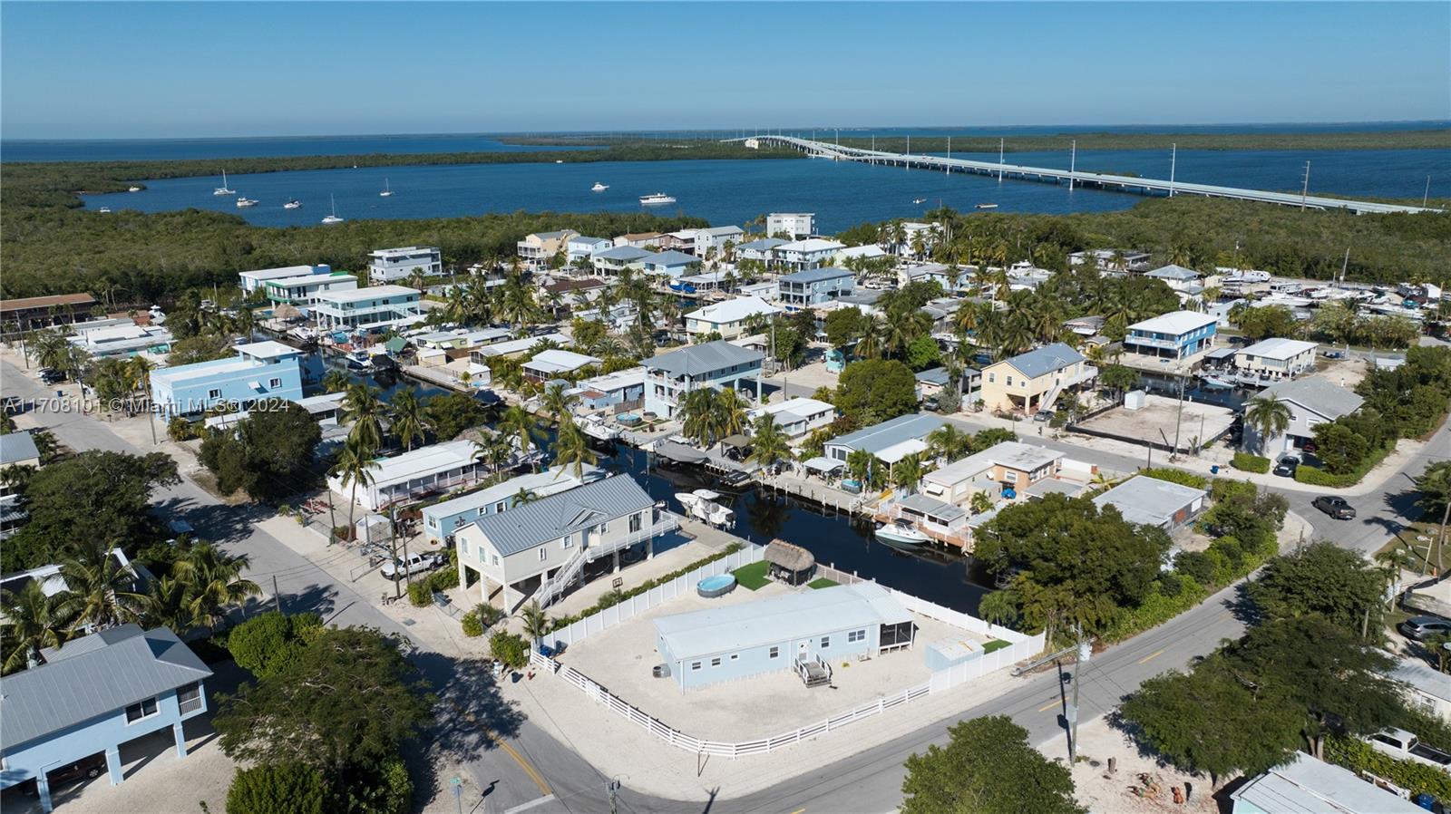 Property for Sale at 301 Vaca Rd, Key Largo, Monroe County, Florida - Bedrooms: 4 
Bathrooms: 2  - $839,000