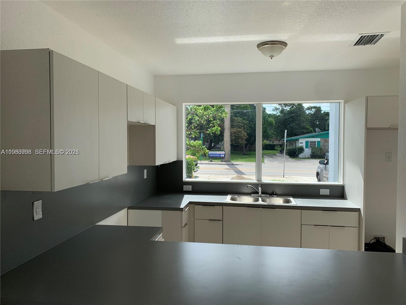 DIXIE HEIGHTS GARDEN - Residential Income