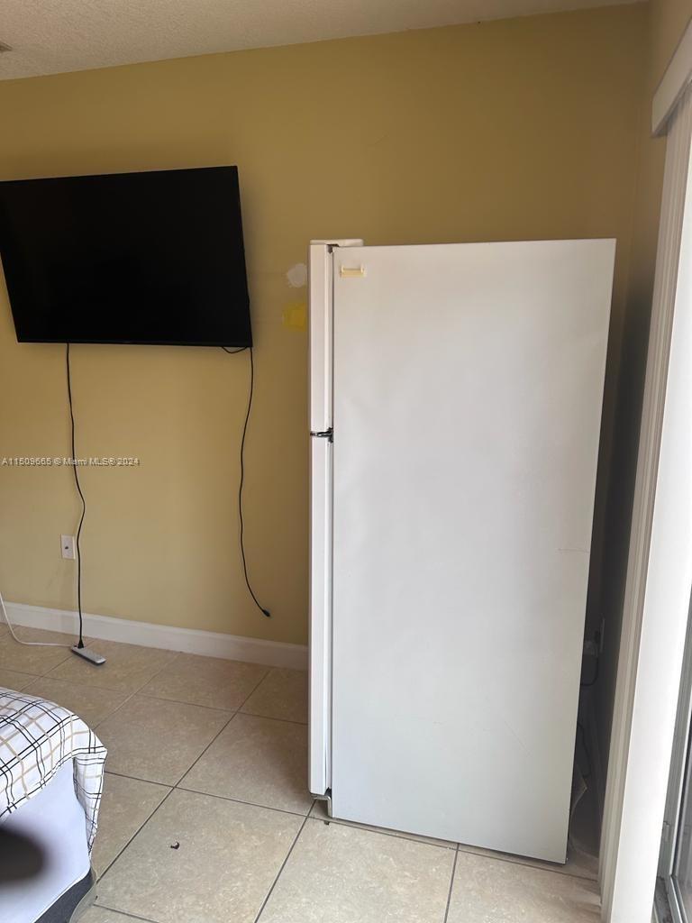 LAGO MAR SOUTH 2ND ADDN - Residential Lease