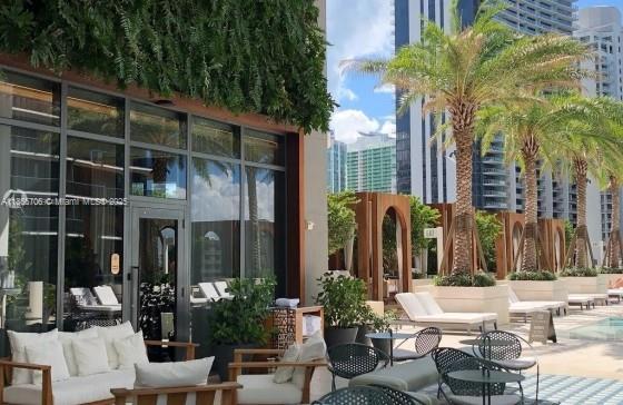 801 SMA RESIDENCES CONDO - Residential