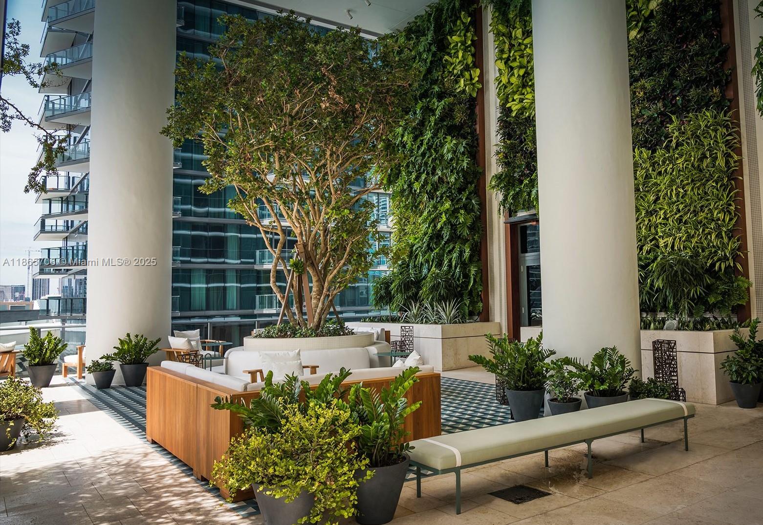 801 SMA RESIDENCES CONDO - Residential