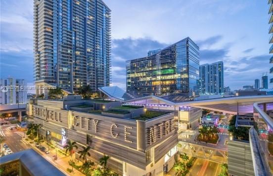 801 SMA RESIDENCES CONDO - Residential