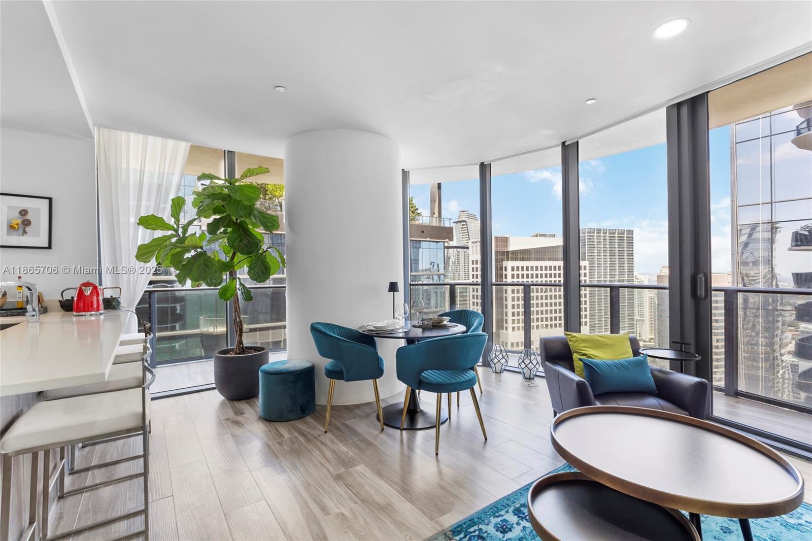 801 SMA RESIDENCES CONDO - Residential